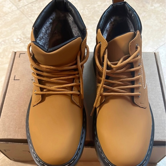 Military Fashion Combat Boots - Lace Up Threaded Lug Sole Ankle Bootie - Picture 7 of 7